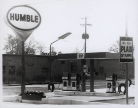 Parvis de marque humble situé à Gahanna, Ohio (début des années 1970).