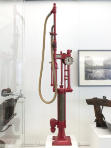 Pompe à essence Gilbert & Barker, 1911