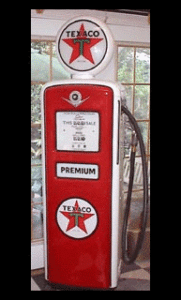 Pompe Gilbarco 906, restaurée aux couleurs de Texaco