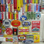 Divers plaques. Brocante Reims 2009