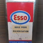 ANCIEN GRAND BIDON D'HUILE 20L . ESSO PULVERISATION.