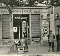 Photo garage Peugeot années 20/30
