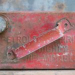 Bidon d'essence rouge Shell-Mex et British Petrol, des années 1930