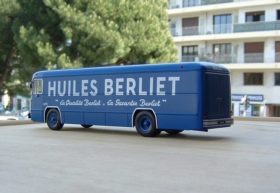 Camion atelier Huiles Berliet 1/43ème