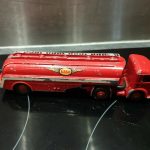CAMION CITERNE ESSO par Dinky Toys