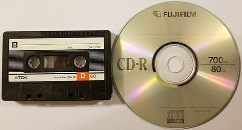 Cassette et CD