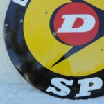 Plaque émaillée DUNLOP (Couleur noire) (© rouleetvintage.net)