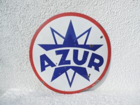 Plaque émaillée Azur, ronde (© rouleetvintage.net)