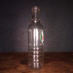 Bouteille d’huile moteur Castrol des années 1930 (© garageduvintage.com)