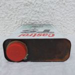 Bidons d'huiles « CASTROL TS » (© rouleetvintage.net)