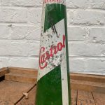 Bidon Castrol conique (© 2ememain.be)