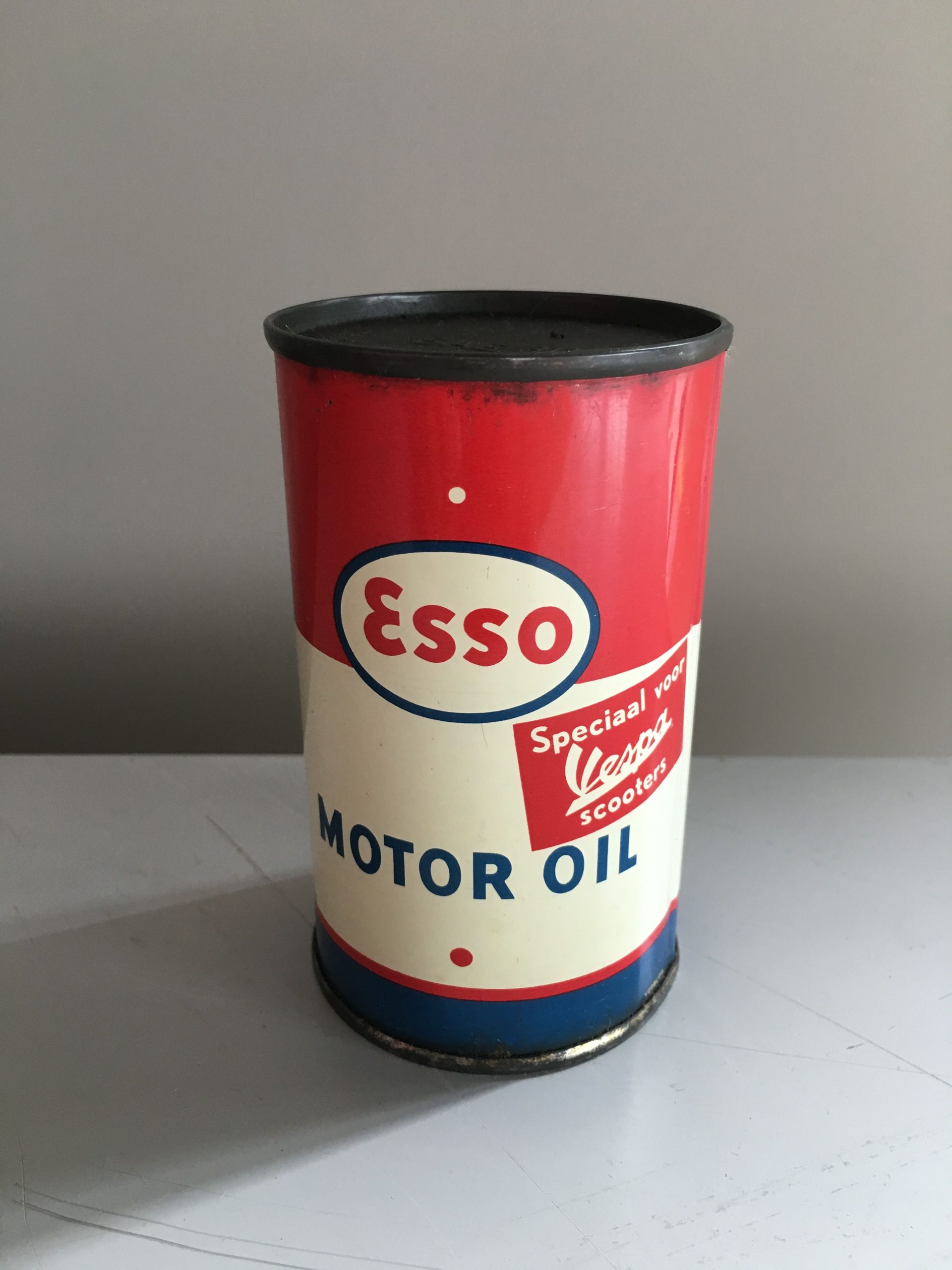 Bidon ESSO spécial scooters (© pinterest.fr)