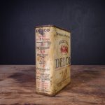 Bidon d'huile Delco des années 1930 (© garageduvintage.com)