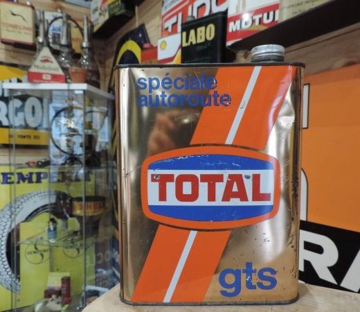 Bidon d'huile TOTAL gts (© rouleetvintage.net)