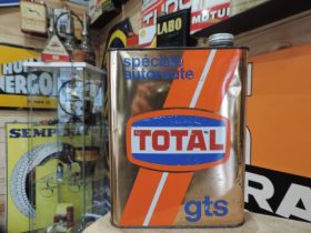 Bidon d'huile TOTAL gts (© rouleetvintage.net)