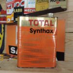 Bidon d'huile Total "Synthax" (© rouleetvintage.net)