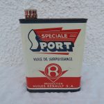 Bidon d'huile Renault Spéciale sport (© rouleetvintage.net)
