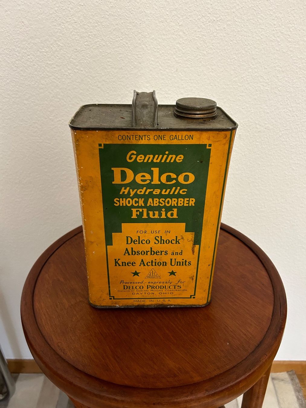 Ancien bidon d'huile Delco 1939 (© ricardo.ch)