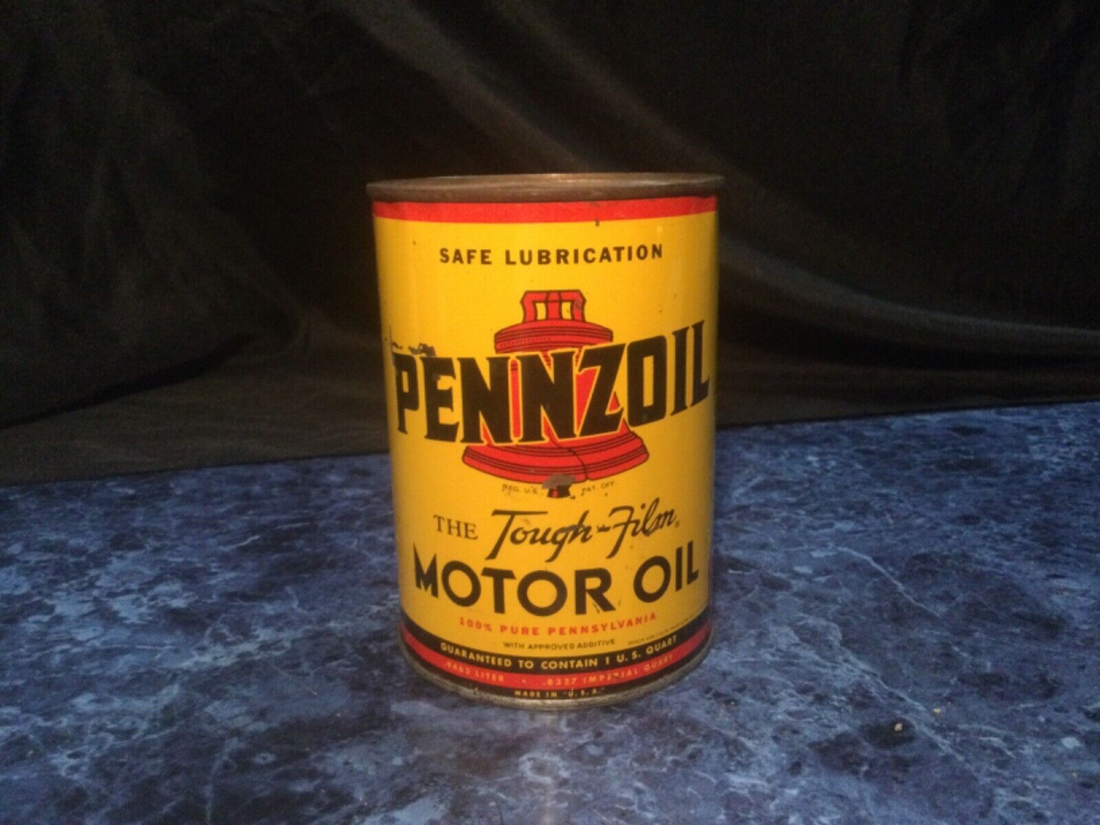 ANCIEN BIDON D'HUILE . POT DE GRAISSE MOBIL PEGASE 0,5kg . GREASE OIL