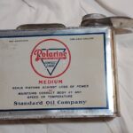 BOÎTE VINTAGE HUILE POLARINE STANDARD DEMI-GALLON (© ebay.fr)