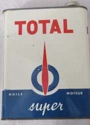 BIDON D'HUILE ANCIEN TOTAL SUPER (© ebay.fr)
