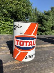 Bidon d'huile Total "altigrade" (© ebay.fr)