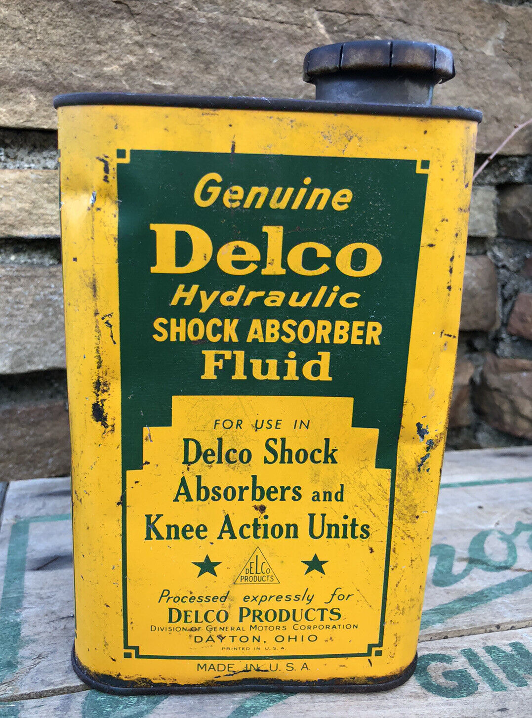 Ancien bidon d'huile Delco 1939 (© ebay.fr)