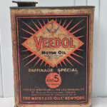 Bidon d'huile Veedol « Aéro 5 demi-visqueuse » (© passion-automobilia.com)