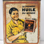Bidon d'huile Veedol « 4 demi-fluide légère » (© passion-automobilia.com)