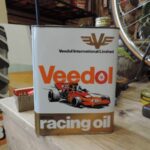 Bidon d'huile Veedol Racing Oil (© rouleetvintage.net)