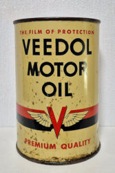Pot d'huile "Veedol motor oil" type boite de conserve (© passion-automobilia.com)