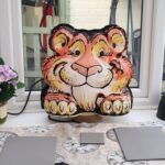 Globe (original) ESSO « TIGER » (© automobilia-uk.com)