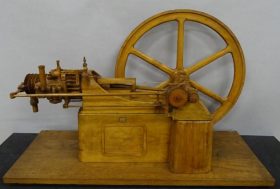 Moteur à gaz de Lenoir par Mignon et Rouart, vers 1896. Inv. 12392. (© Musée des Arts et Métiers - Cnam / photo S. Maillard)