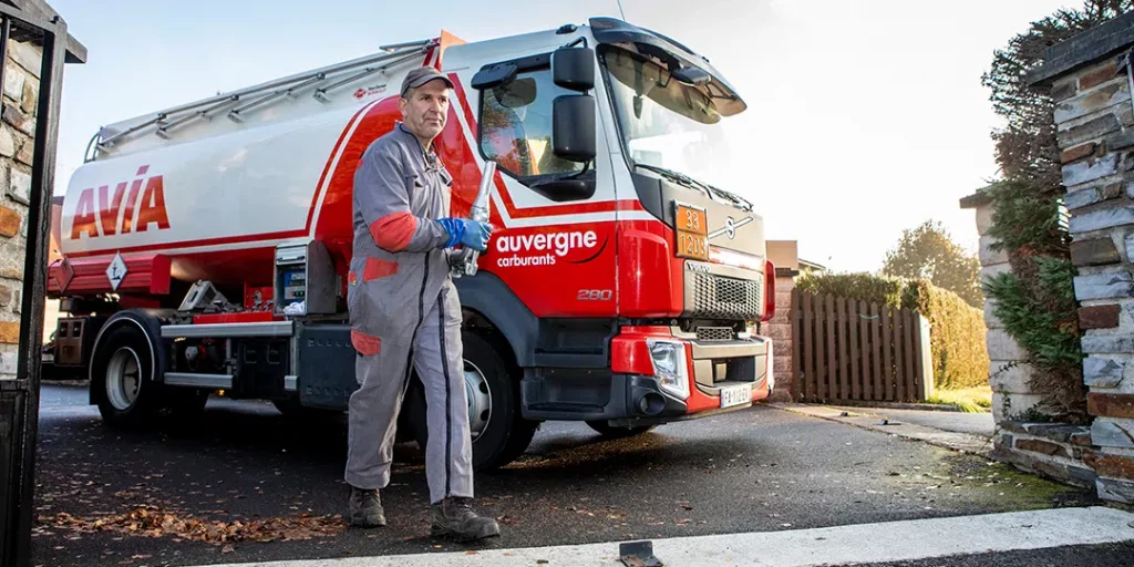 Camion-citerne AVIA (© picoty.fr)