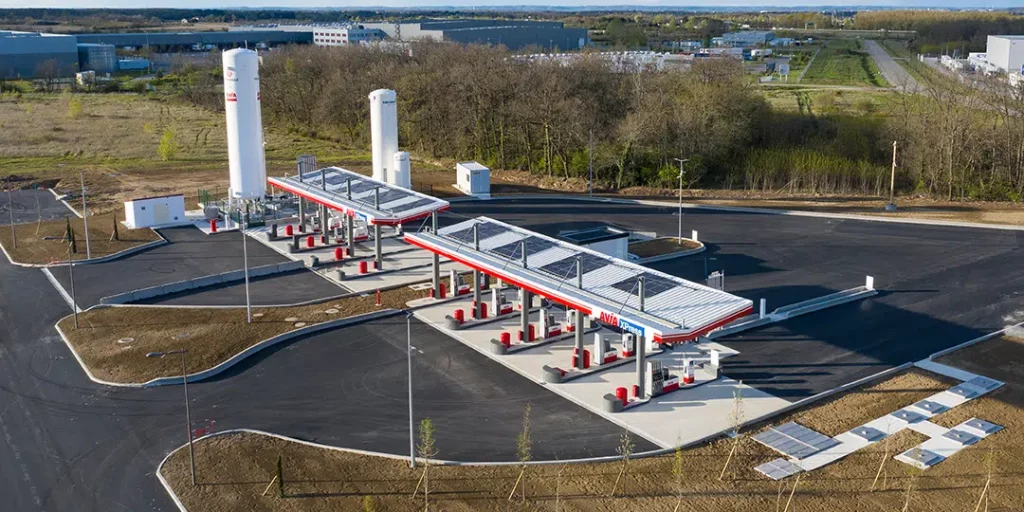 Picoty : Notre histoire 2019 - station GNC/GNL (© picoty.fr)