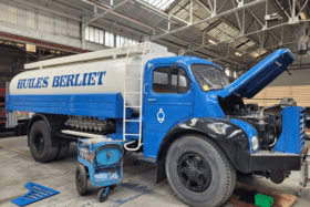 Fondée en 1926, et bénéficiant aujourd’hui du soutien de Renault Trucks tout en étant une filiale de TotalEnergies, l’entreprise Huiles Berliet continue sa route. © Huiles Berliet - TLSP