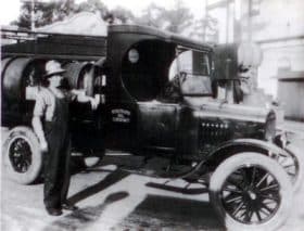 Camion de la « Standard Oil of California » (© craglobalaff.org)