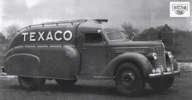 camion-citerne Texaco profilé Diamond T de 1938 (© texacotankerproject.com)