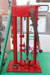 Pompe mobile Tokheim 15, 1913 (© xxxxantiques.com.au)