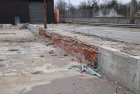Briques rouges de l'usine Tokheim (© usautoindustryworldwartwo.com)