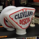 Globe en verre Cleveland Discol (repro) (© automobilia-uk.com)