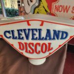 Globe en verre CLEVELAND Discol ORIGINAL (© automobilia-uk.com)