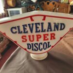 Globe en verre CLEVELAND Super Discol ORIGINAL (© automobilia-uk.com)