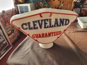 Globe LEVELAND Guaranteed ORIGINAL (© automobilia-uk.com)