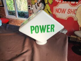 Globe (origial) «POWER» (© automobilia-uk.com)