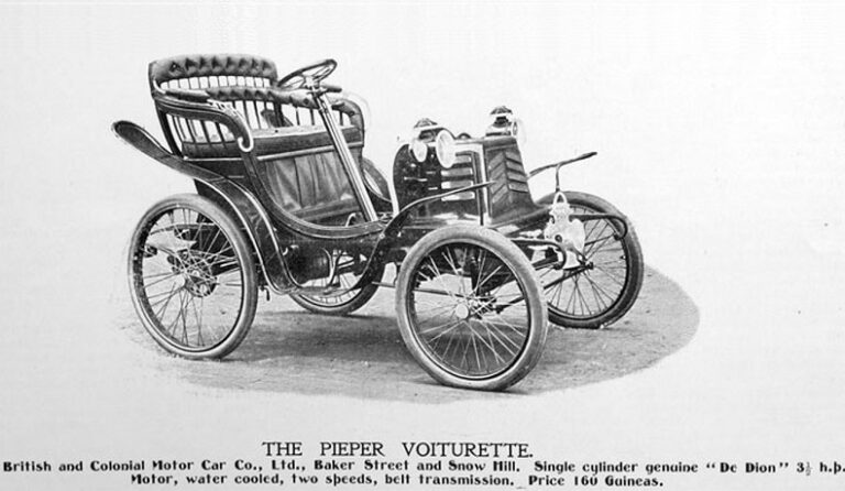 Illustration : Pieper Voiturette (1899) : la première voiture hybride a été construite en Belgique. (© autoportal.hr)